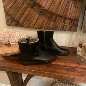 Frye Women’s  Gemma Short Shearling Boots, Color Black, Size 6